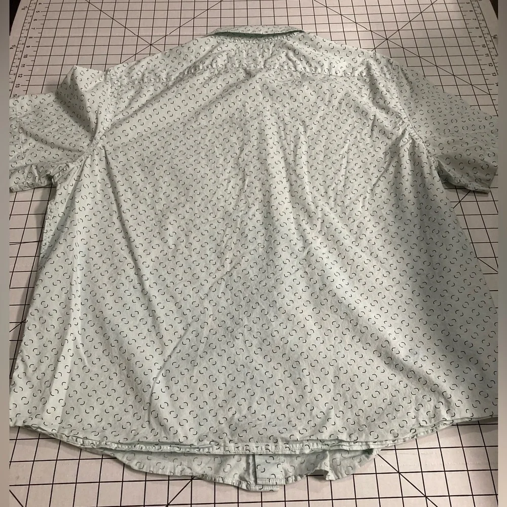 Banana Republic Men’s Standard Fit XL Button Down‎ Shirt